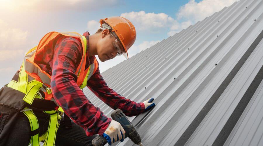 Professional Emergency Roof Repairs services in North Pownal, VT